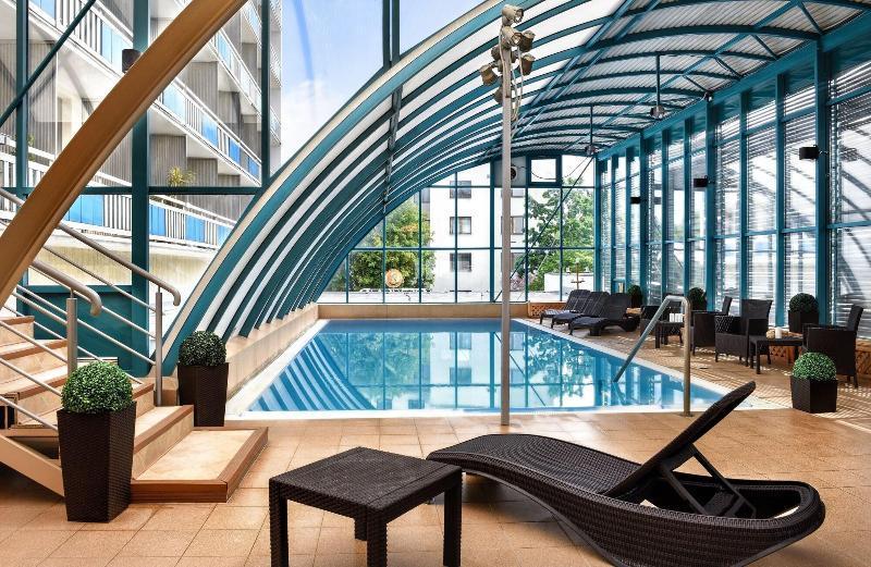 Hotel Magnolia Пьештяни Экстерьер фото